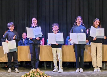 Entrega Certificaciones Internacionales Cambridge